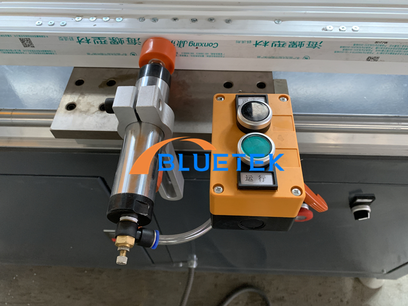 pvc window screw fastening machine