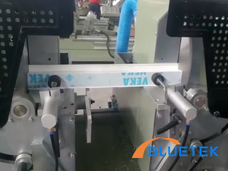 90 degrees cutting of upvc window manufacturing machinery