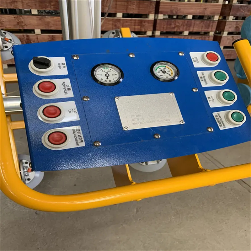 Glass vacuum hoist-control panel