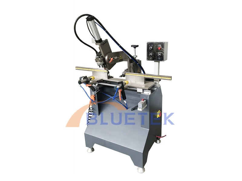 Two Heads High Speed PVC Window Water Slot Milling Machine